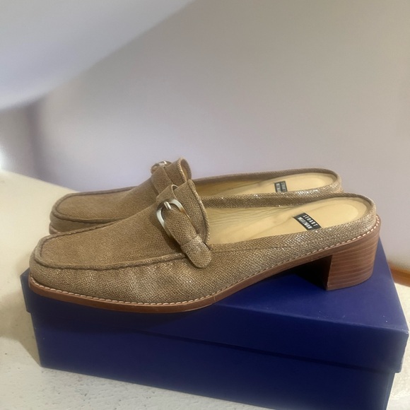 Stuart Weitzman‎ Beige Textured Leather Slip On Slides Mules Loafers Size 9.5M - Picture 1 of 13